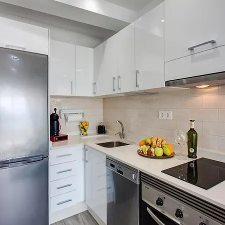 El Galeon Apartment *